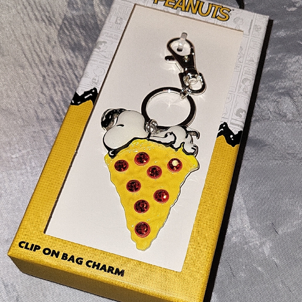 Peanuts Snoopy Pizza Bag Charm Keychain Ta M Th